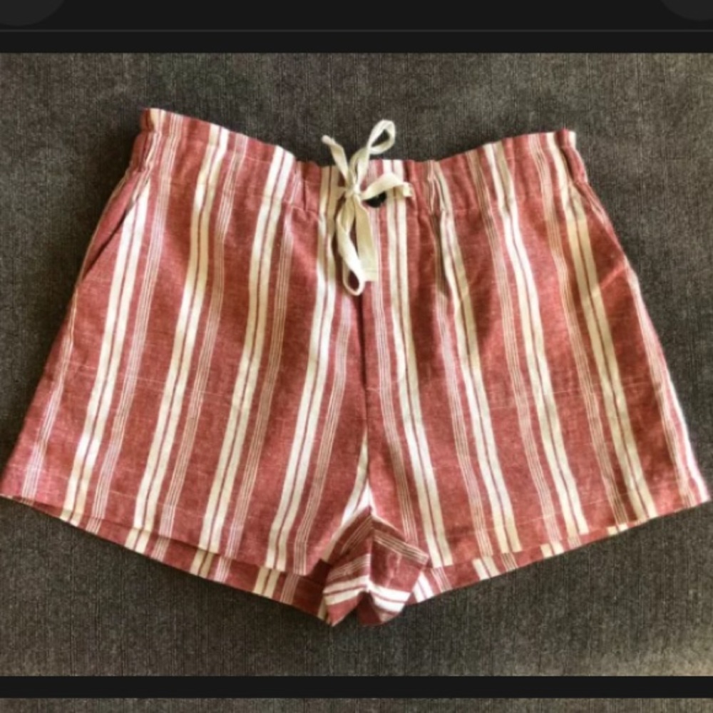 Brand New Large Linen Paperbag Waist Cream Red Striped Shorts Elastic Drawstring